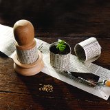 Nether Wallop Paper Potter - turn old newspaper into