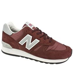 Male 670 Suede Upper Fashion Trainers in Burgundy