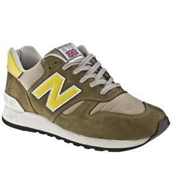 Male New Balanc 670 Suede Upper Fashion Trainers in Khaki