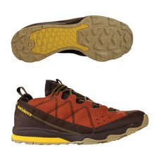 New Balance MT070PB Men` Running Shoe