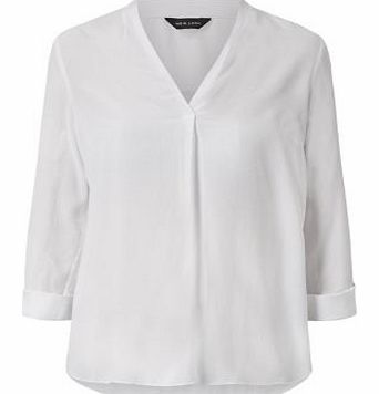 New Look White V Neck Roll Sleeve Blouse 3309340