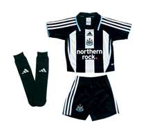 Newcastle Adidas 08-09 Newcastle home Mini Kit