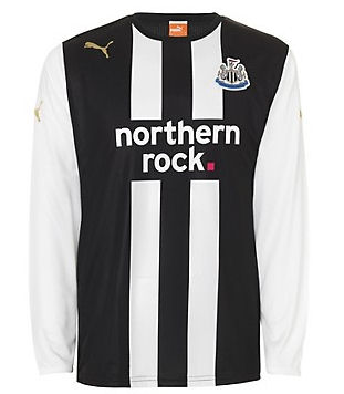 Newcastle Puma 2011-12 Newcastle Home Puma Long Sleeve Football