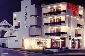 NIAGARA FALLS Michaels Inn By The Falls