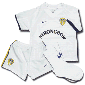 Nike 00-02 Leeds Home infant kit