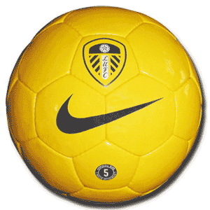 Nike 02-03 Leeds Utd Geo Ball