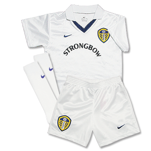 Nike 02-03 Leeds Utd Infant Home Kit