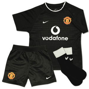 Nike 03-04 Man Utd Away Infants Kit