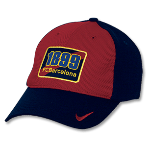 Nike 05-06 Barcelona Fittted Baseball Cap - Navy/Red