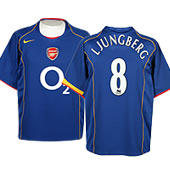 Nike Arsenal Away Shirt - 2004 - 2005 with Ljungberg 8 printing.