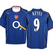 Nike Arsenal Away Shirt - 2004 - 2005 with Reyes 9 printing.