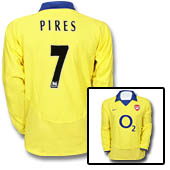 Arsenal Away Shirt Long Sleeved 2003/04 with Pires 7 printing.
