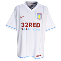 Aston Villa Away Shirt 2007/08 with Reo-Coker 20
