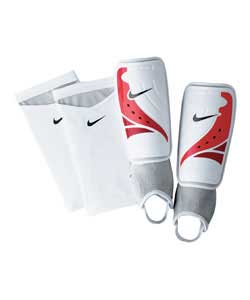 nike First 2 Fit Shield