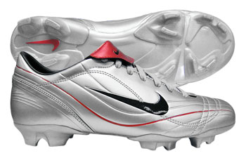 Nike Football Boots Nike Pace Vapor III FG Football Boots