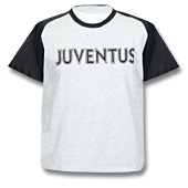 Nike Juventus Nike Raglan T-Shirt 2003.