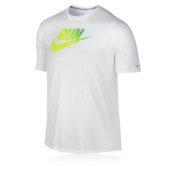Nike Legend Run Swoosh Short Sleeve T-Shirt