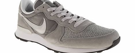 Nike Light Grey Internationalist Trainers