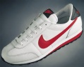 NIKE mach runner running shoe