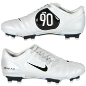 Nike Mens Air Zoom 90 III Firm Ground - Metallic White/Black.