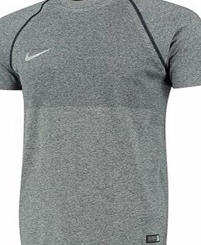 Nike Select Short-Sleeve Seamless Training Shirt