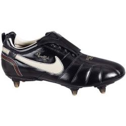 Nike Tiempo Ronaldinho SG Football Boot