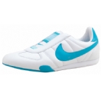 Nike Womens Sprint Sister Slip On Trainer White/Chlorine Blue