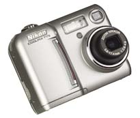 NIKON COOLPIX 775