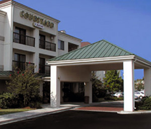 Courtyard by Marriott Cleveland Airport North