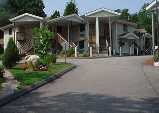 NORTH STONINGTON Cedar Park Whirlpool Suites