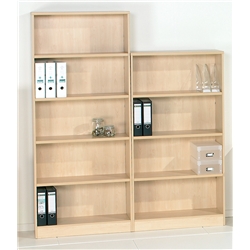 Oak Bookcase With 3 Fixed Shelves Size (WxDxH):