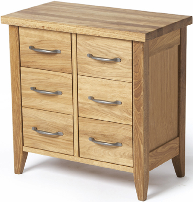 oak CHEST OF DRAWERS LOW