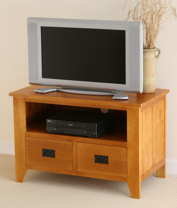 Oak Furniture Land Eden TV / DVD / VCR Cabinet in Medium Oak