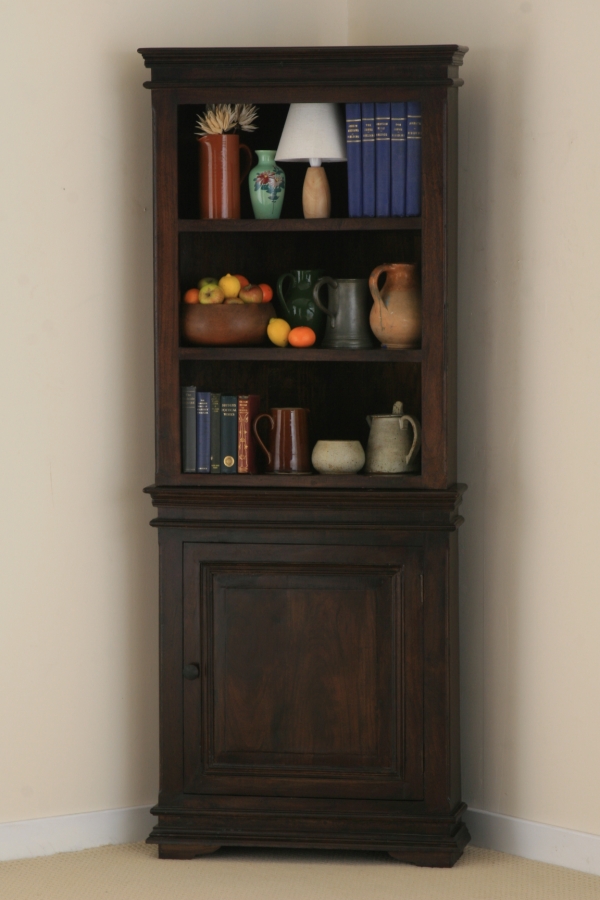 Oak Furniture Land Klassique Dark Indian Corner Display Unit