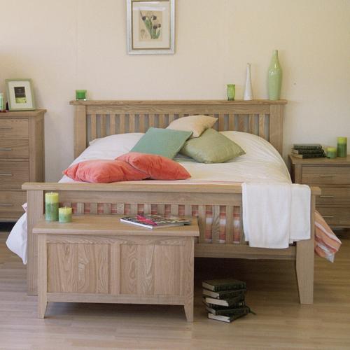 Oakleigh Furniture Oakleigh Bed 4`