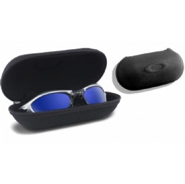 Oakley - Large Soft Vault - Black