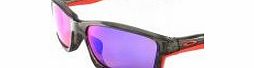 Oakley OO9247-10 Chainlink Grey Smoke - Red