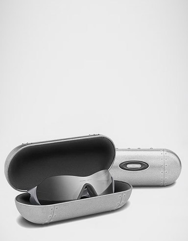 Oakley Sunglasses Large Metal Vault Sunglass