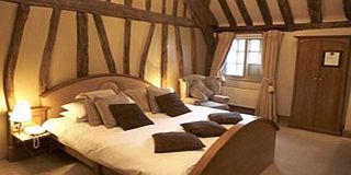 One Night Break at The Greyhound Inn with