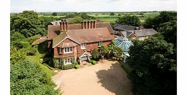 One Night Break with Dinner at Redcoats