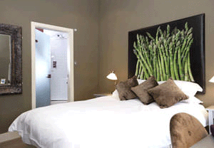 One Night Break with Dinner at The George Hotel