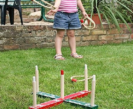 GARDEN/OUTDOOR ROPE QUOITS & WOODEN PEGS THROWING GAME