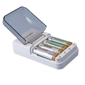 PANASONIC Infinium AA/AAA Battery Charger -