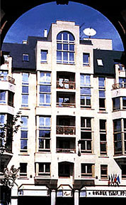 Golden Tulip Champs Elysees