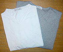 Plain V-neck T-shirt