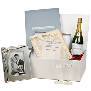 Personalised Deluxe Wedding Anniversary Gift Box