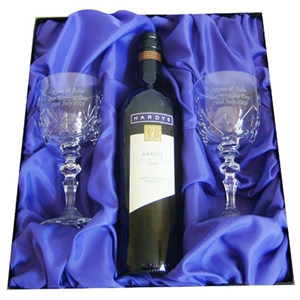 Personalised Pair of Crystal Wine Glasses with