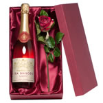 Personalised Valentines Sparkling Rose Wine with