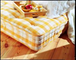 Pine Deluxe Matrress. 4ft 6 Double.