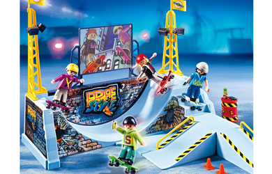 Skate Park with Halfpipe 4414